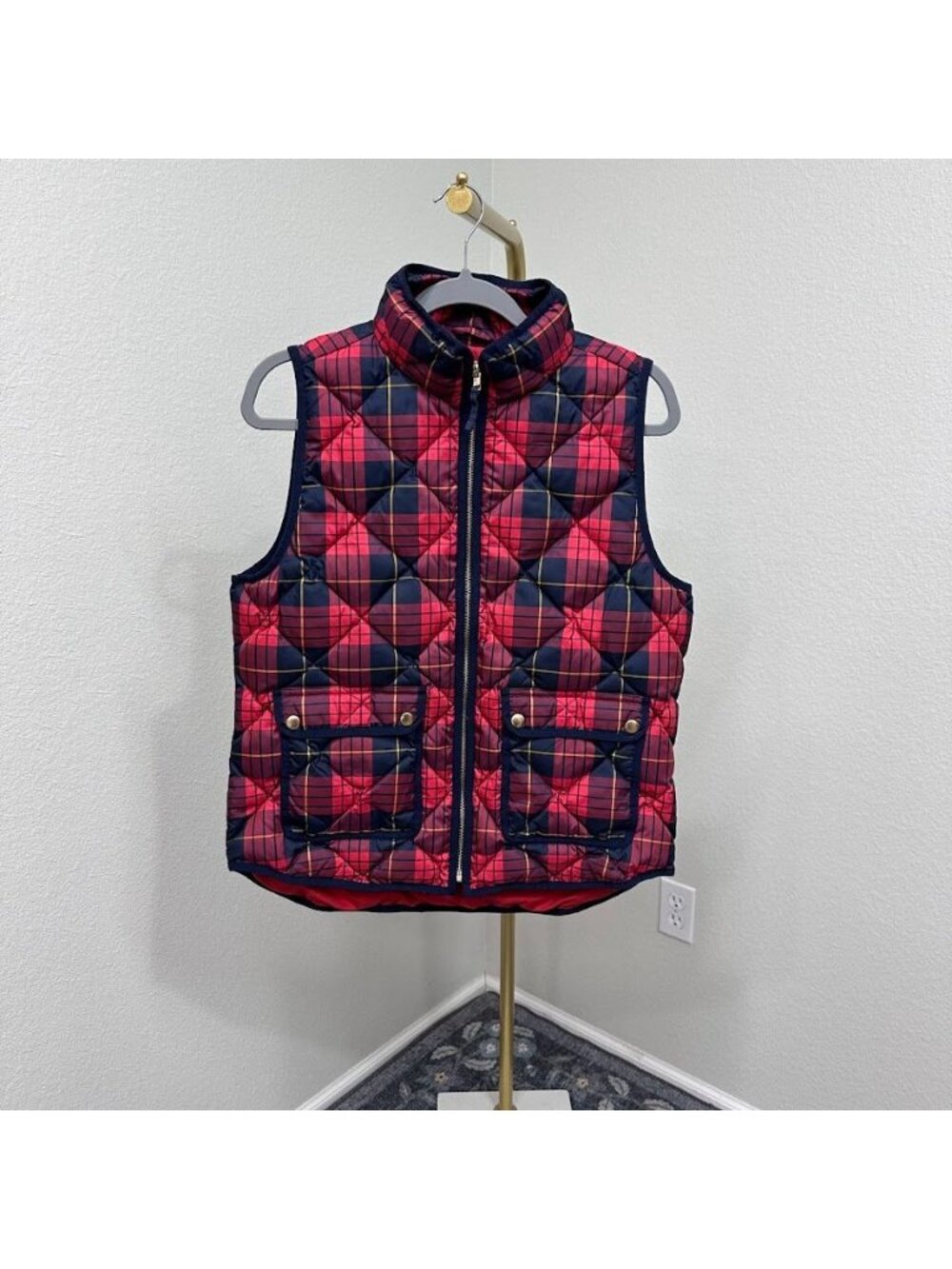 J Crew Tartan Excursion Quilted Plaid Down Feather Puffer Vest Womens sz Medium